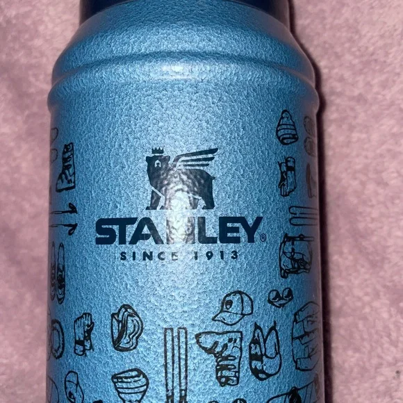 NEW - Stanley x Eddie Bauer Blue Legendary Classic Bottle - Picture 3 of 8